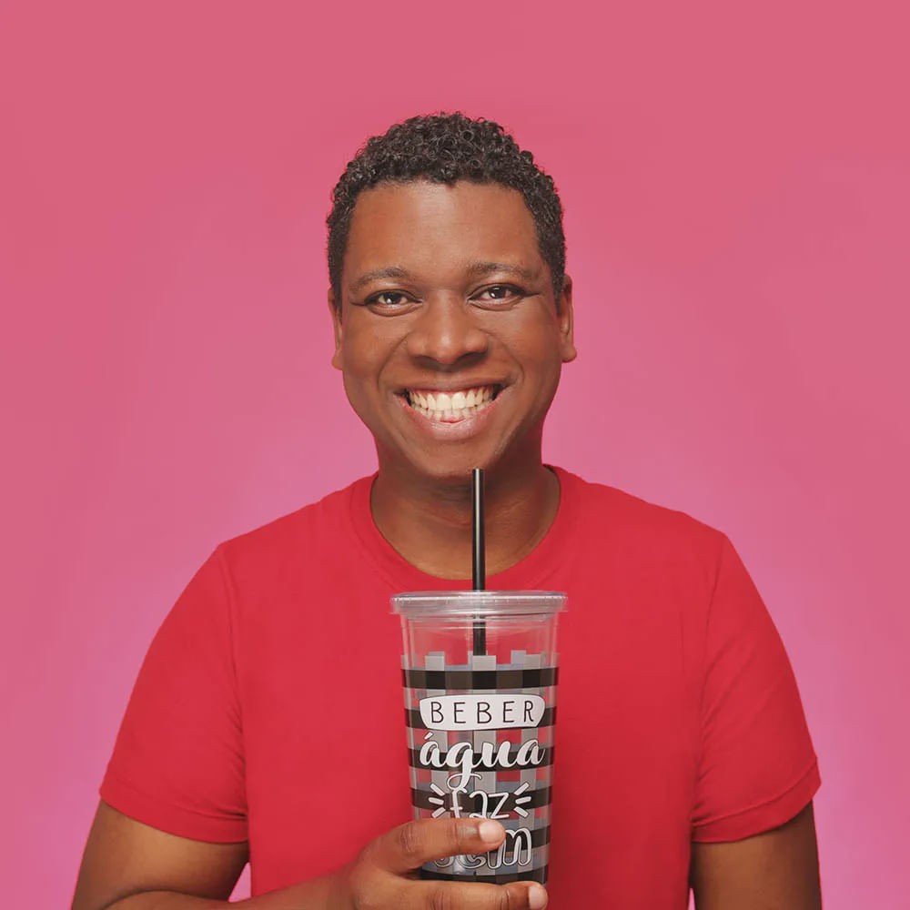 copo-com-canudo-drink-600ml-preto-em-promo-o-ofertas-na-americanas